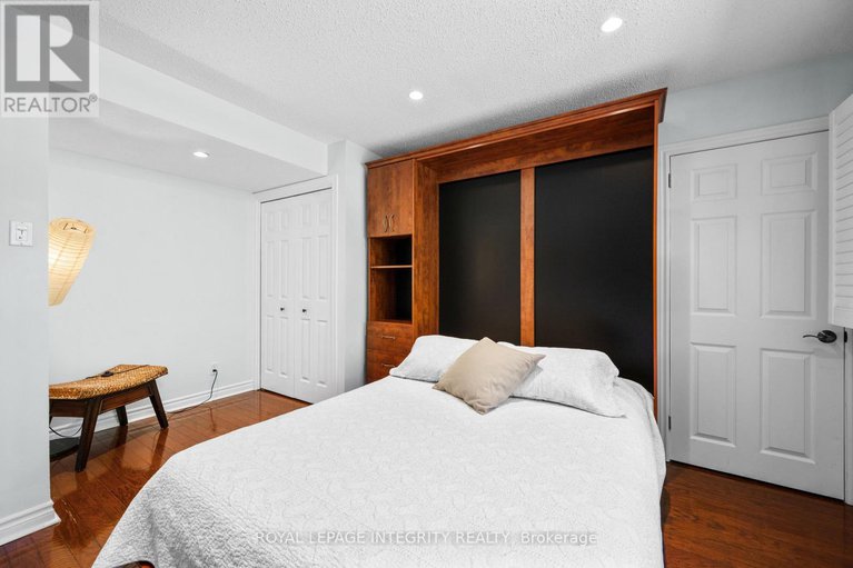 28821787/3-briarcliffe-drive/rothwell-heights/ottawa/ontario/K1J6E3_35