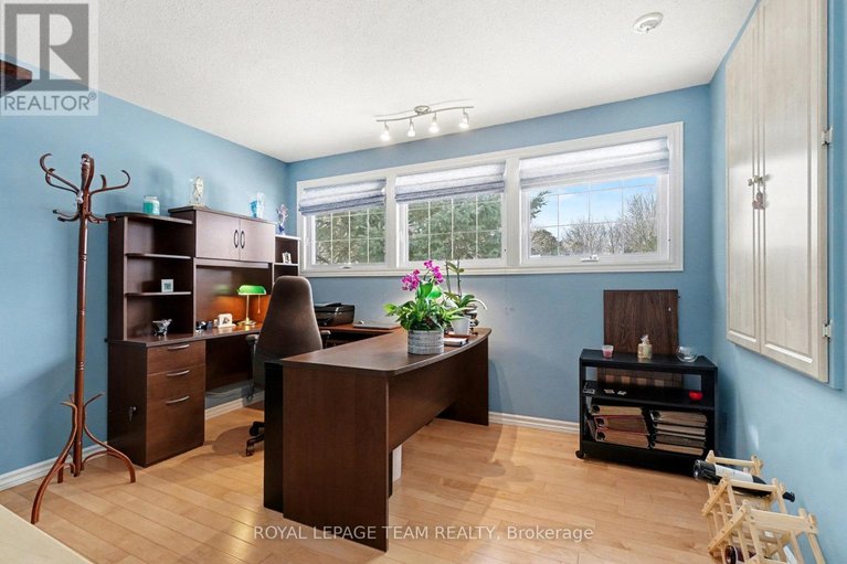 29674279/30-juniper-court/borden-farmstewart-farmcarleton-heightsparkwood-hills/ottawa/ontario/K2E5M6_20