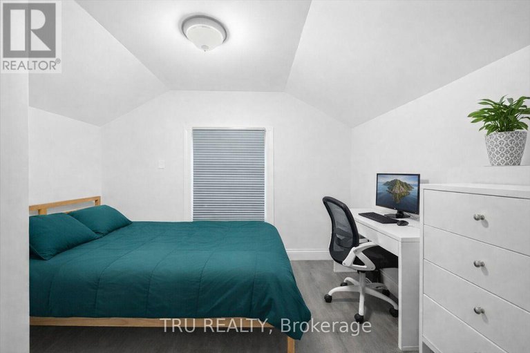 29377340/355-cambridge-street-n/west-centre-town/ottawa/ontario/K1R7B3_17