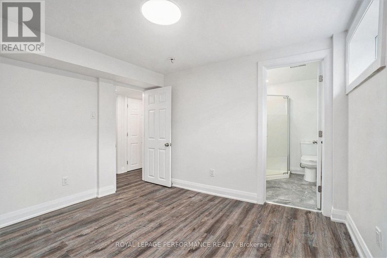 29325454/26-majestic-drive/manordale/ottawa/ontario/K2G1C7_24