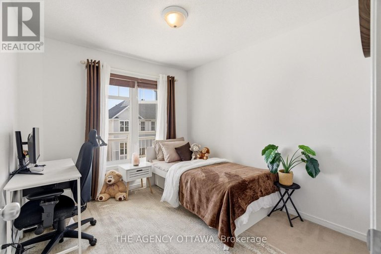 29656876/107-caithness-private/mer-bleuebradley-estatesanderson-park/ottawa/ontario/K1W0G4_35