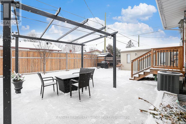 29217145/1206-placid-street/queensway-terrace-southridgeview/ottawa/ontario/K2C3A6_26