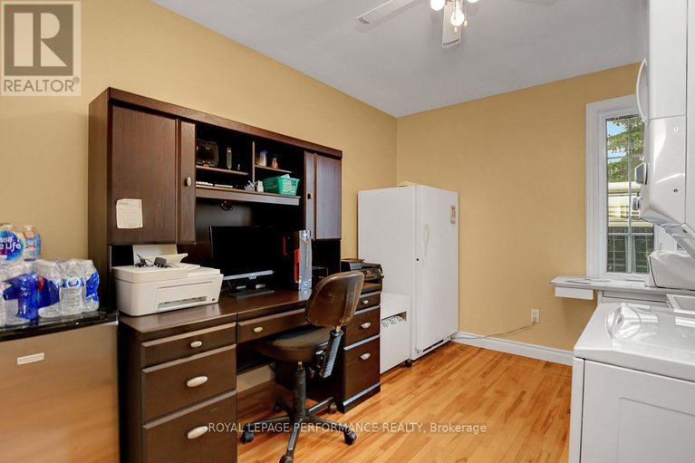 28439854/583-donald-street/overbrookcastle-heights/ottawa/ontario/K1K1L5_24