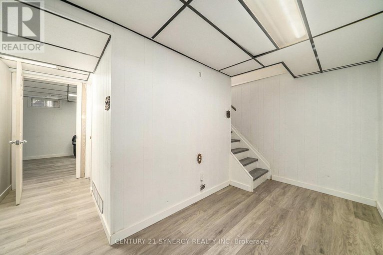 29249718/46-7-glencoe-street/arlington-woods/ottawa/ontario/K2H8S5_20