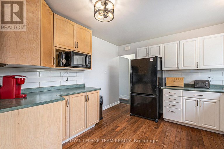 28708364/32-butterwick-street/munster/ottawa/ontario/K0A3P0_8