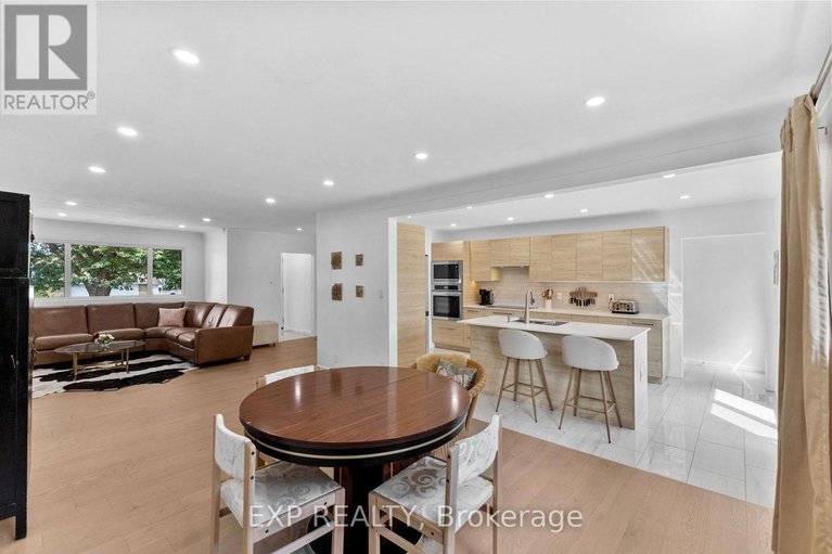 28804203/1502-farnsworth-avenue/alta-vista/ottawa/ontario/K1H7C3_11