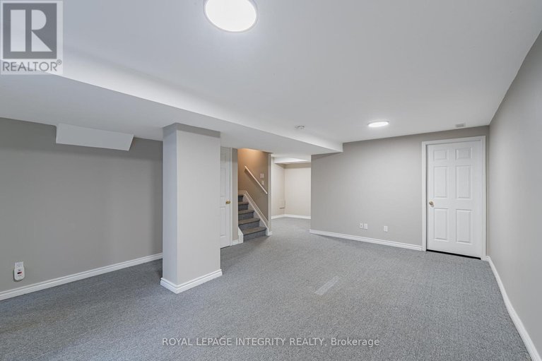 29601667/21-queensbury-drive/longfields/ottawa/ontario/K2J4L7_31