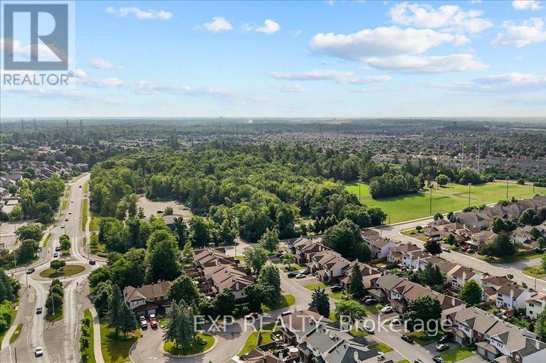 28594729/93-cedarock-drive/bridlewood/ottawa/ontario/K2M2H5_45
