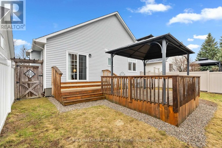 29606024/38-north-harrow-drive/longfields/ottawa/ontario/K2J4V7_42