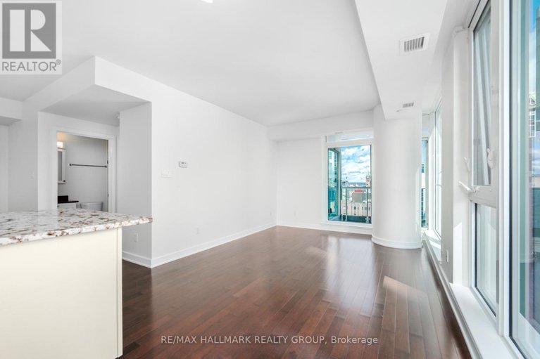 28910921/1904-179-metcalfe-street/ottawa-centre/ottawa/ontario/K2P1P7_15