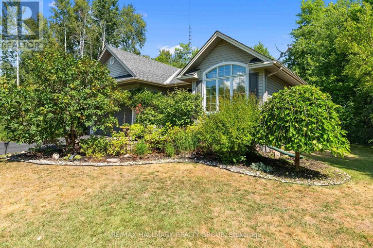 28797627/17-anthony-curro-drive-drive/north-grenville-twp-kemptville-east/north-grenville/ontario/K0G1J0_34