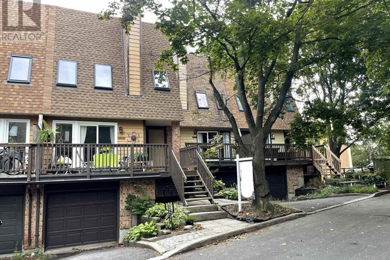 28841165/1471-bryson-lane/sawmill-creektimbermill/ottawa/ontario/K1T2T7_2