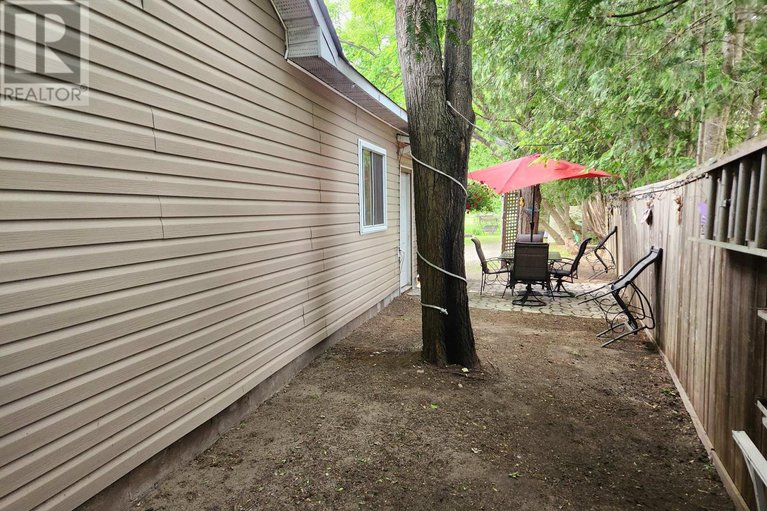 28431924/215-division-street-s/mcnabbraeside-twps/mcnabbraeside/ontario/K7S3C7_32