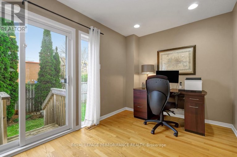 29081363/169-arcola-private/overbrookcastle-heights/ottawa/ontario/K1K4W9_43