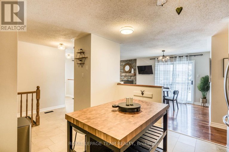 29324372/55-gale-street/almonte/mississippi-mills/ontario/K0A1A0_12