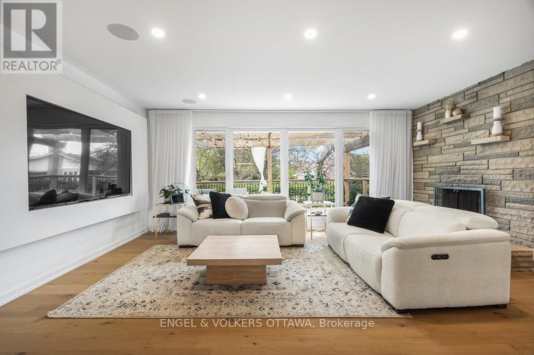 28298907/953-fairlawn-avenue/mckellar-heightsglabar-park/ottawa/ontario/K2A3S7_21