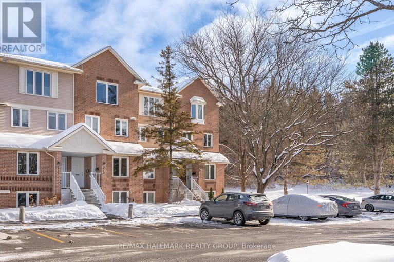 B - 6746 Jeanne Darc Boulevard N