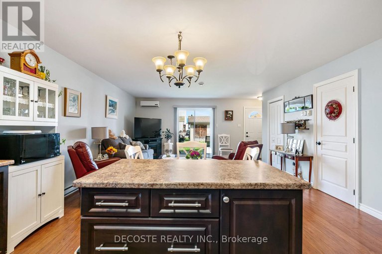 28626309/4-508-massie-crescent/alexandria/north-glengarry/ontario/K0C1A0_15