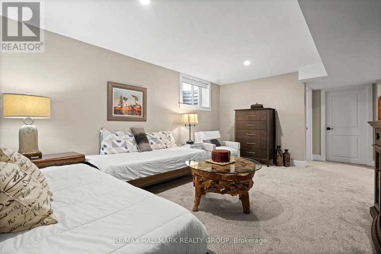 29046971/211-maygrass/remainder-of-stittsville-area/ottawa/ontario/K2S2K5_21