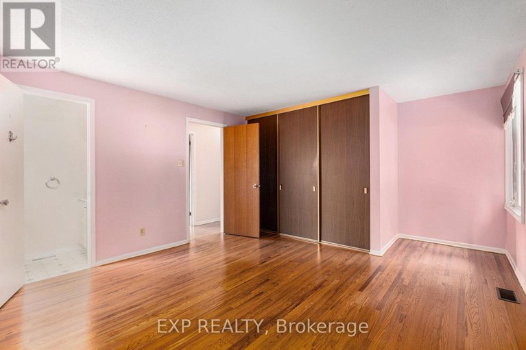 28561493/28-ashgrove-crescent/briargreen/ottawa/ontario/K2G0S3_15