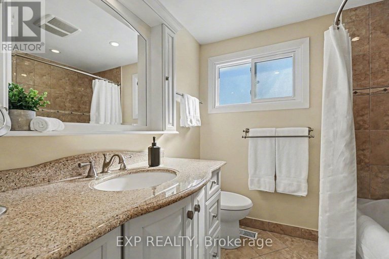 29392142/24-woodburn-drive/blackburn-hamlet/ottawa/ontario/K1B3A7_25