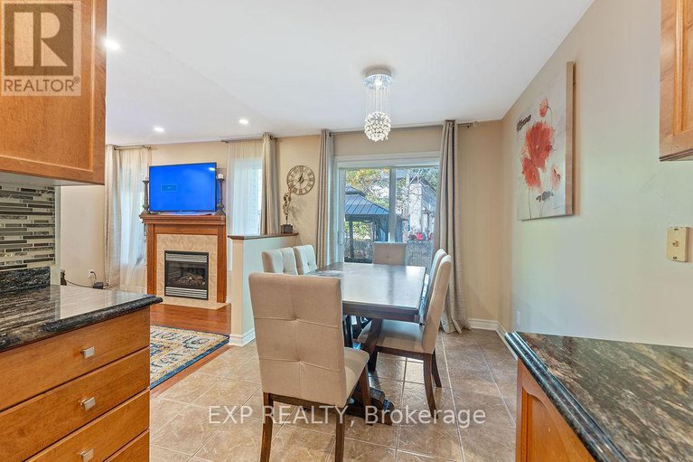 28971340/4085-kelly-farm-drive/blossom-parkkemp-parkfindlay-creek/ottawa/ontario/K1T4J3_21