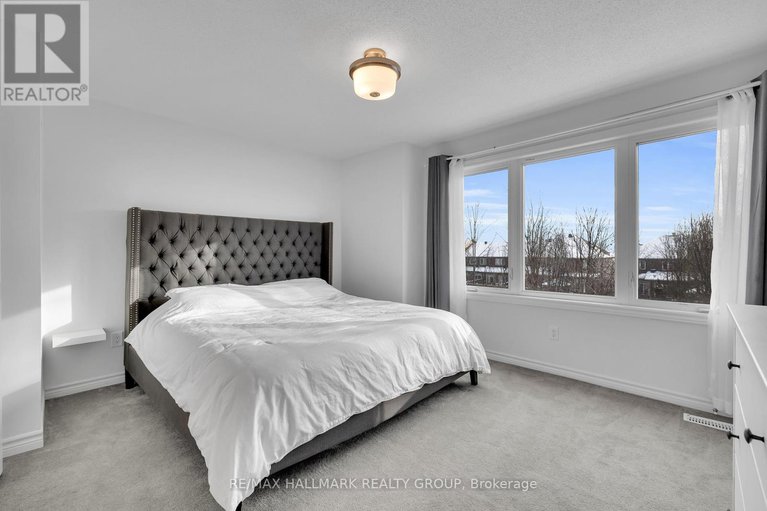 29294452/26-barn-swallow-private/riverside-southgloucester-glen/ottawa/ontario/K4M0H5_20