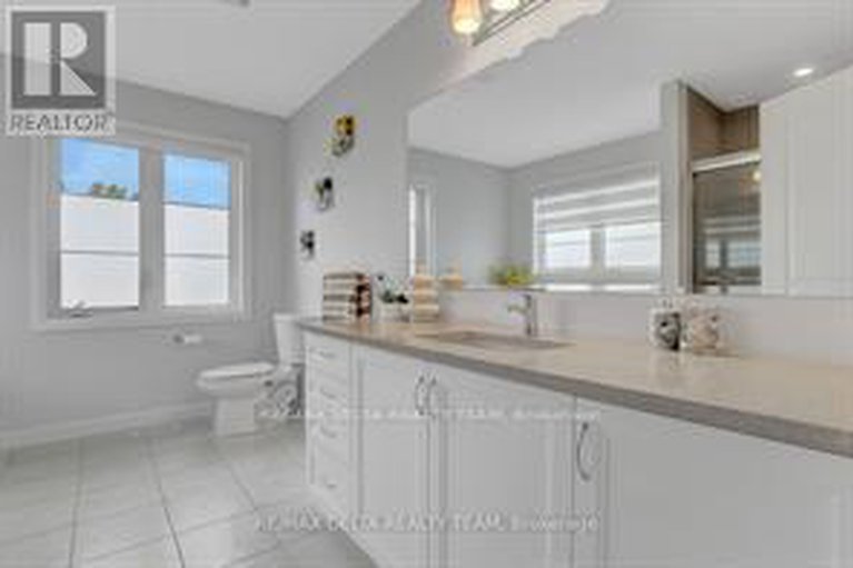 28910915/1013-jubilation-court/avalon-east/ottawa/ontario/K4A5K4_25