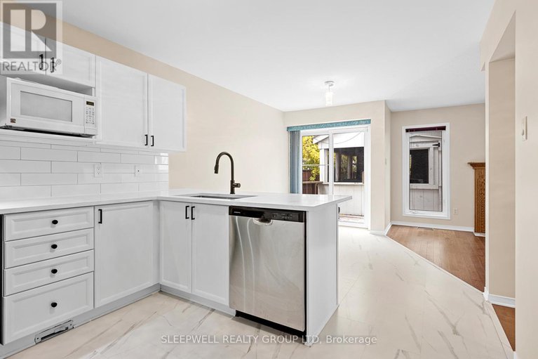 29032695/12-cedar-park-street/central-park/ottawa/ontario/K2C4B3_15