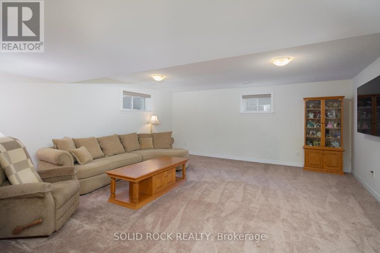 29109276/247-shinny-avenue/emerald-meadowstrailwest/ottawa/ontario/K2V0B9_25