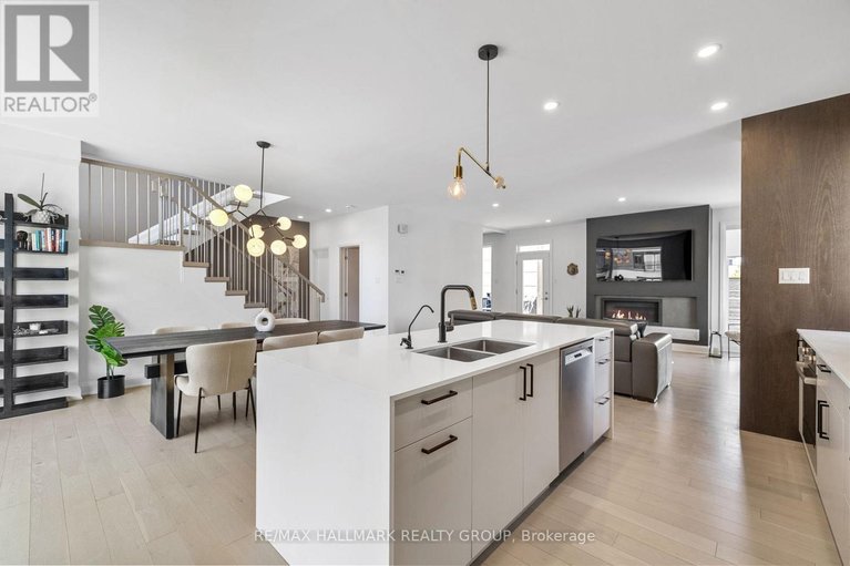 29595159/101-tay-street/westboro-west/ottawa/ontario/K2A2H1_11