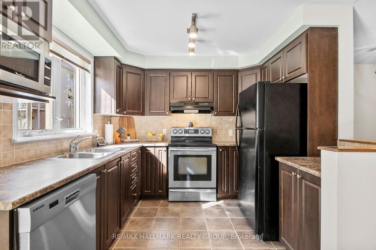 28777061/7-325-elite-private/longfields/ottawa/ontario/K2J0A4_11
