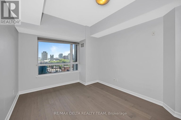 29431366/1202-200-besserer-street/sandy-hill/ottawa/ontario/K1N0A7_21