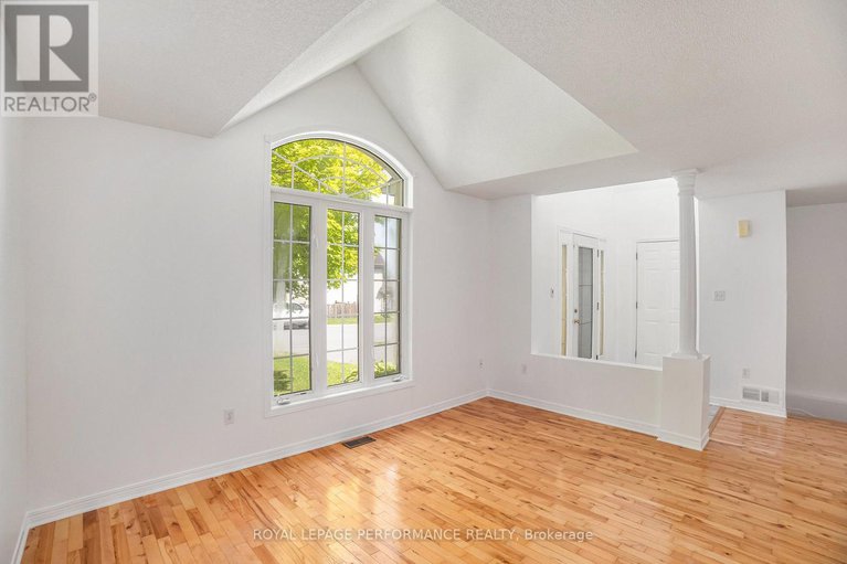 28513867/129-beaumont-avenue/town-of-rockland/clarence-rockland/ontario/K4K1R7_5