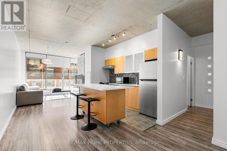 28762508/311-383-cumberland-street/lower-townbyward-market/ottawa/ontario/K1N1J7_4
