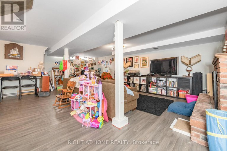 28537509/2421-iris-street/parkway-park/ottawa/ontario/K2C1C7_29