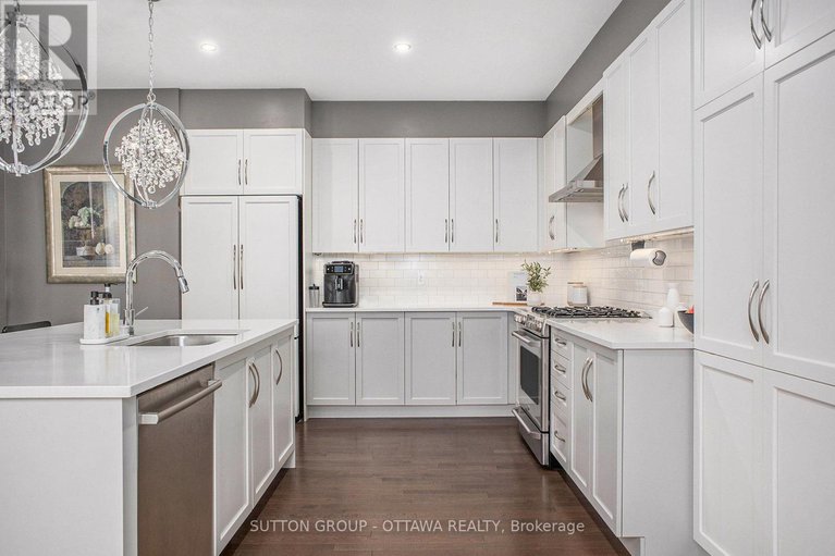 29262481/156-asper-trail-circle/emerald-meadowstrailwest/ottawa/ontario/K2M2T6_13