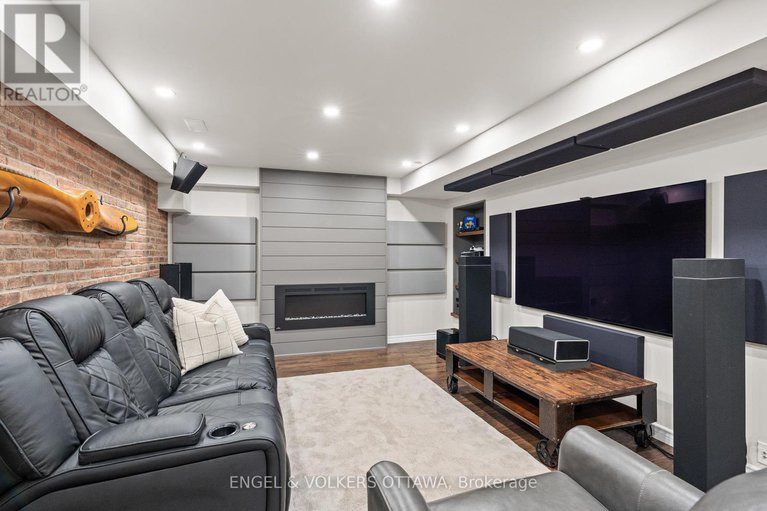 28790851/5557-pettapiece-crescent/manotick-village-manotick-estates/ottawa/ontario/K4M1C5_44