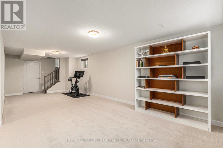 28647614/233-beaugency-street/orleans-village/ottawa/ontario/K1W0T2_35