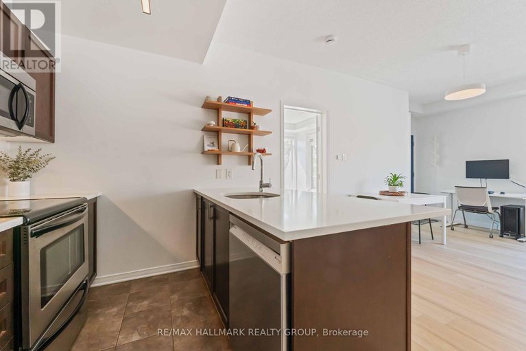 28813105/f-270-meilleur-private/vanier/ottawa/ontario/K1L0A3_15