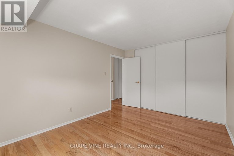 28628810/31-2671-pimlico-crescent/emerald-woodssawmill-creek/ottawa/ontario/K1T2A6_24