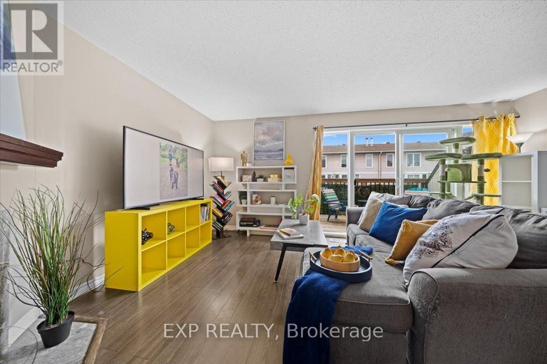 29599647/d-284-dalehurst-drive/tanglewood/ottawa/ontario/K2G4J5_7