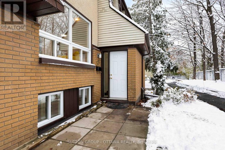 29094493/131-renova-avenue/riverview-park/ottawa/ontario/K1G4C7_2