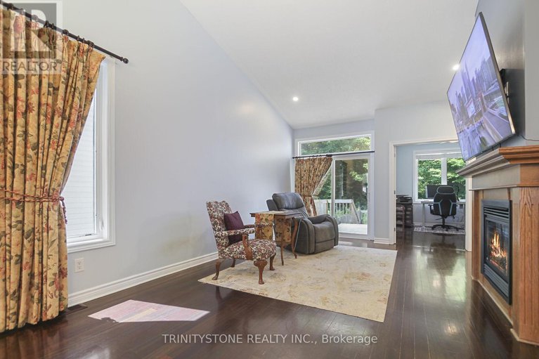 28552105/422-statewood-drive/morgans-grantsouth-march/ottawa/ontario/K2K0B7_15