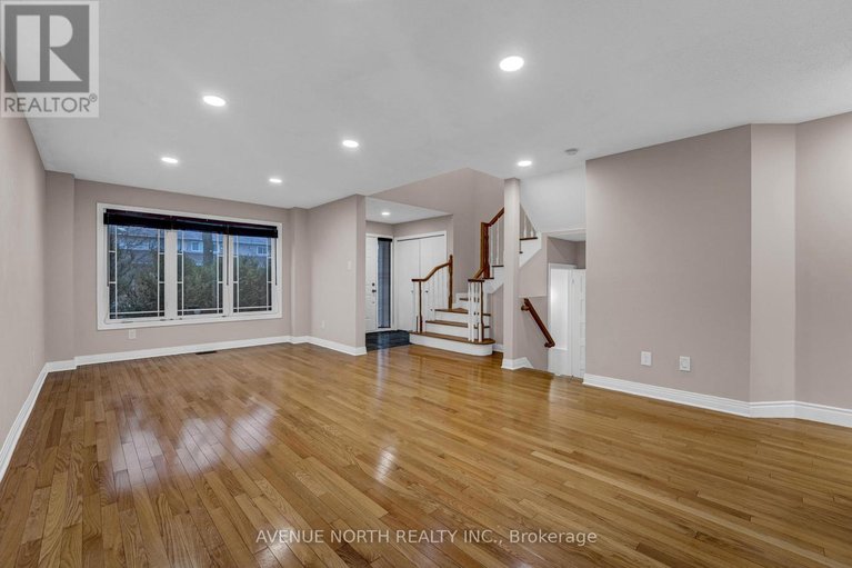 29622696/945-cahill-drive-w/hunt-club/ottawa/ontario/K1V2C3_5