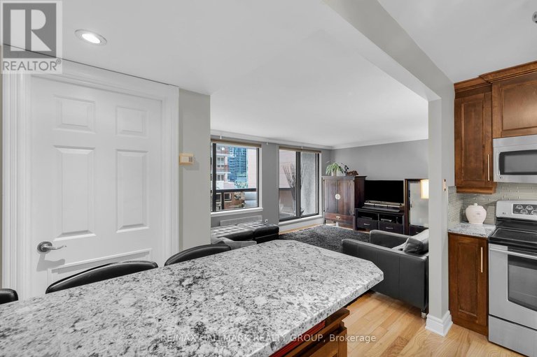29035389/402-470-laurier-avenue-w/ottawa-centre/ottawa/ontario/K1R7W9_14