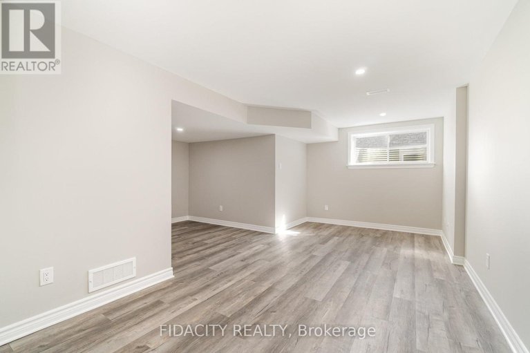 28939725/508-bulat-court/stittsville-north/ottawa/ontario/K2S0X6_26