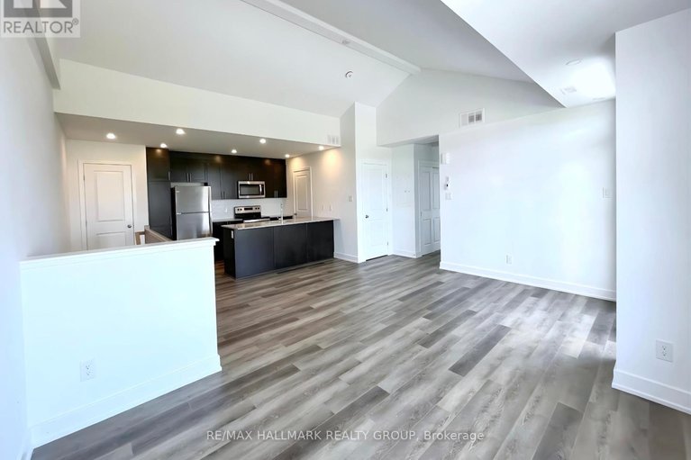 29632112/i-300-tulum-crescent/emerald-meadowstrailwest/ottawa/ontario/K2S2Y4_3