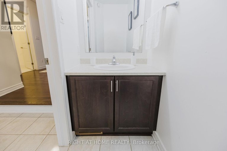 28505744/244-fergus-crescent/cedargrovefraserdale/ottawa/ontario/K2J3L7_6