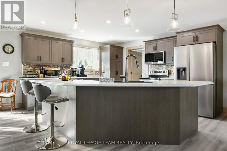 28622757/1016-castleford-road/horton-twp/horton/ontario/K7V3Z8_21